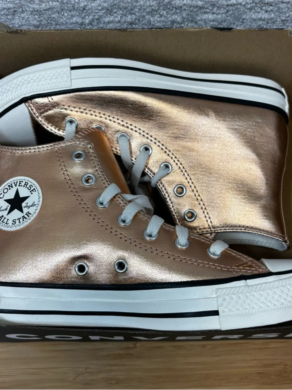 CONVERSE Chuck Taylor All Star Hi‎ Top Metallic Gold Big Kids Sz 5.5 Woman’s 7.5